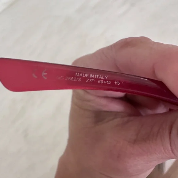 Gucci Red Sunglasses - Picture 2 of 5